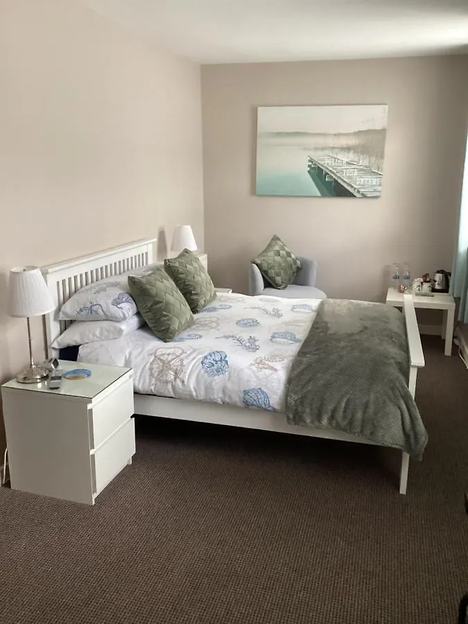 By The Seaside Bed & Breakfast Blackpool