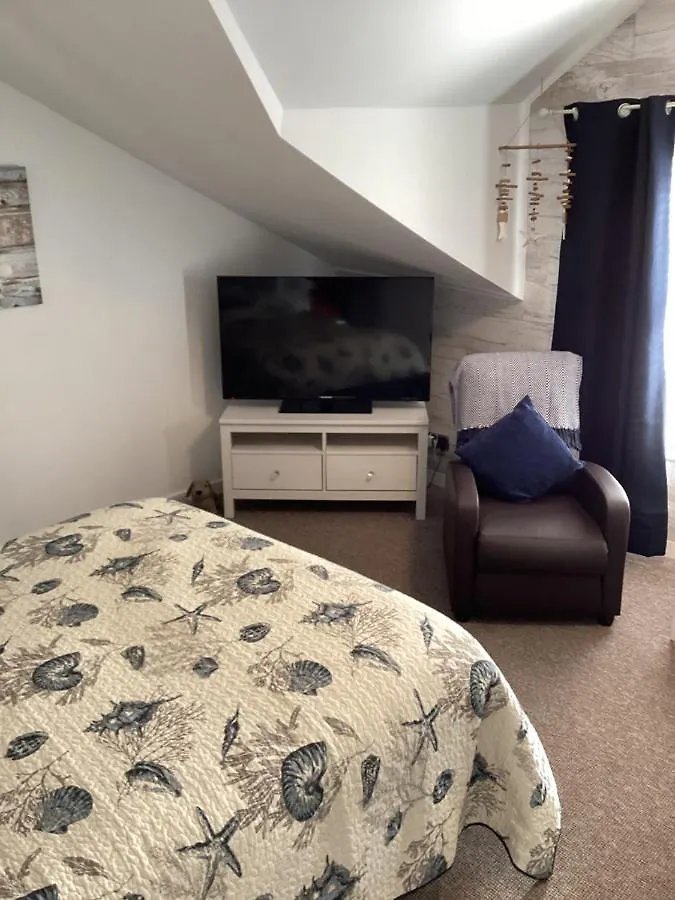By The Seaside Bed & Breakfast Blackpool United Kingdom