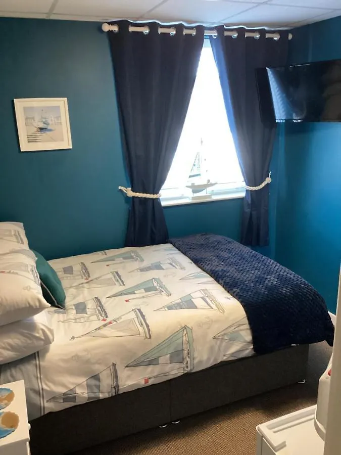 By The Seaside Bed & Breakfast Blackpool