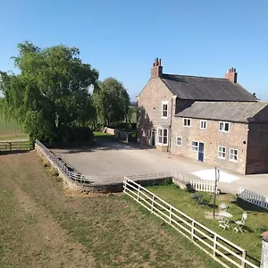 https://burton-grange-farmhouse-bed-and-breakfast.yorkshirehotels.net