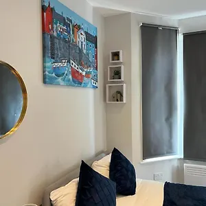 https://southall-stays-near-heathrow-ub2.brighton-hotels-england.com