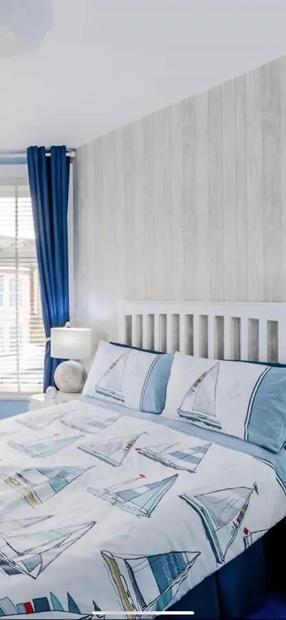 By The Seaside Bed & Breakfast Blackpool