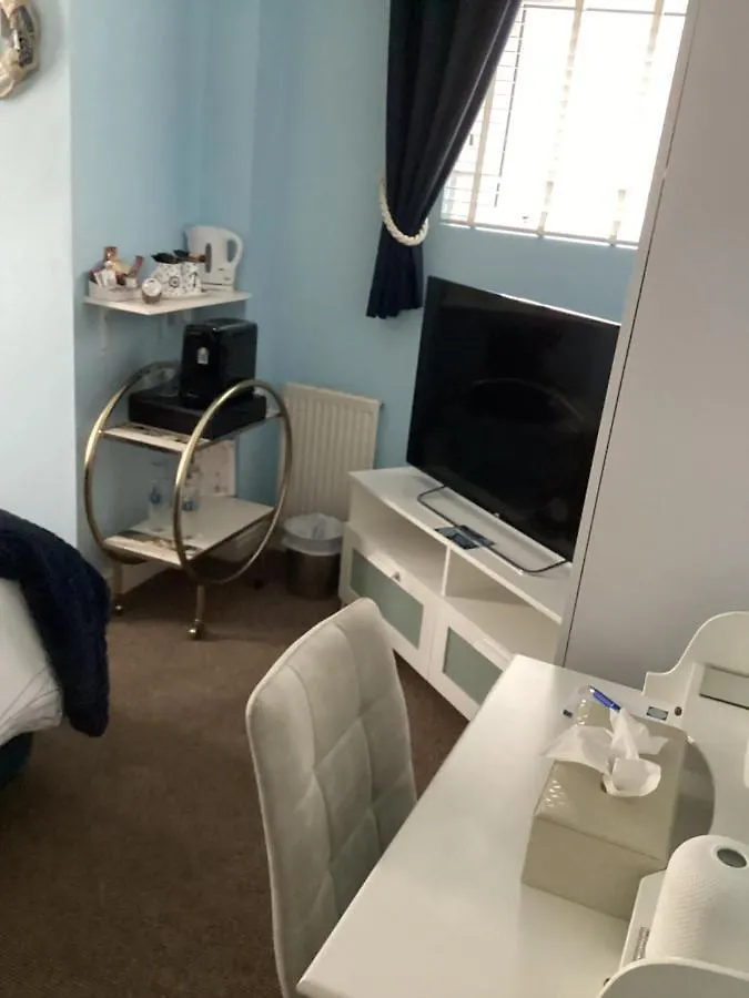 By The Seaside Bed & Breakfast Blackpool