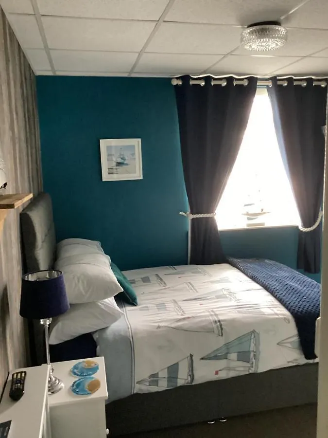 By The Seaside Bed & Breakfast Blackpool