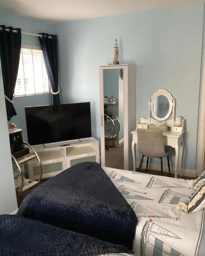 By The Seaside Bed & Breakfast Blackpool
